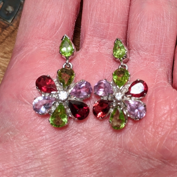 Vintage Bracelet & Earrings - Picture 3 of 5